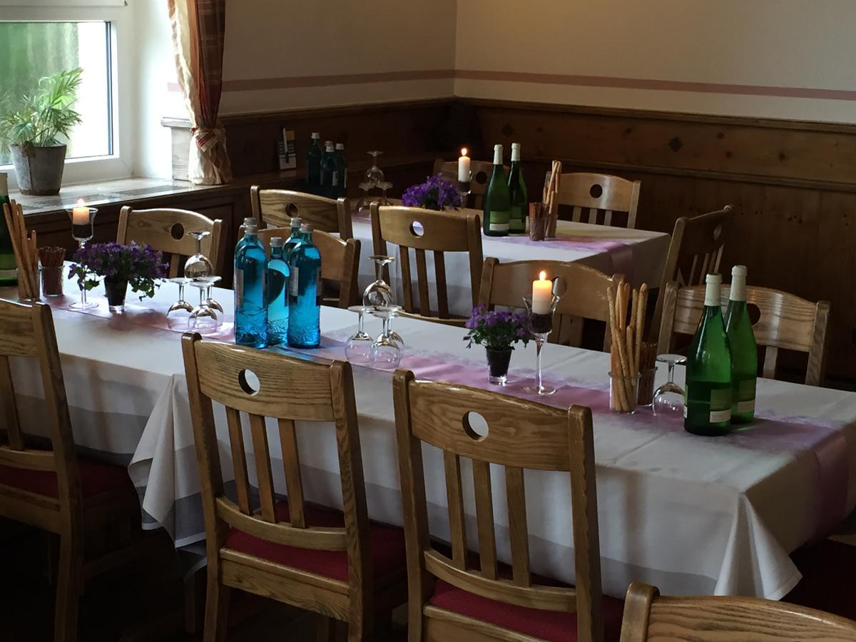 Landgasthof Zum Baren Hotel Dietmannsried Buitenkant foto
