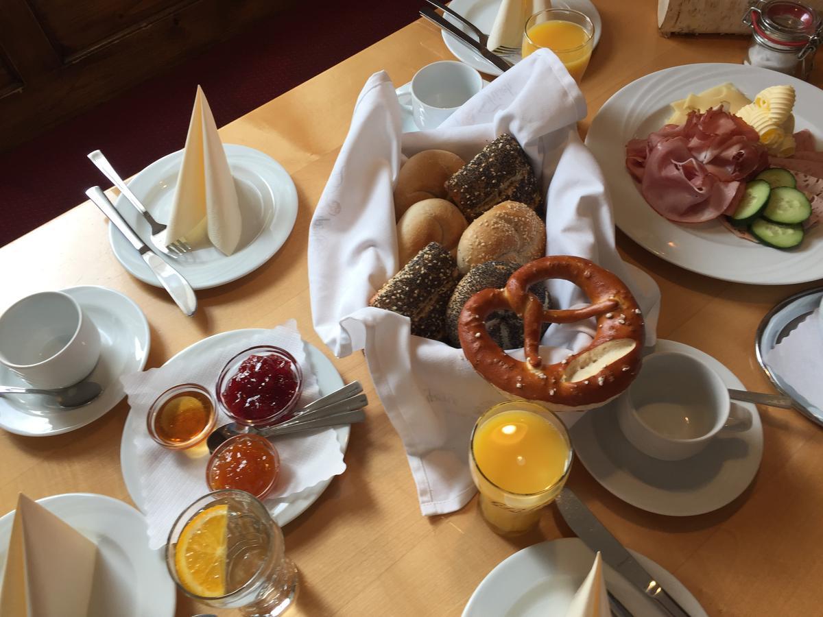 Landgasthof Zum Baren Hotel Dietmannsried Buitenkant foto